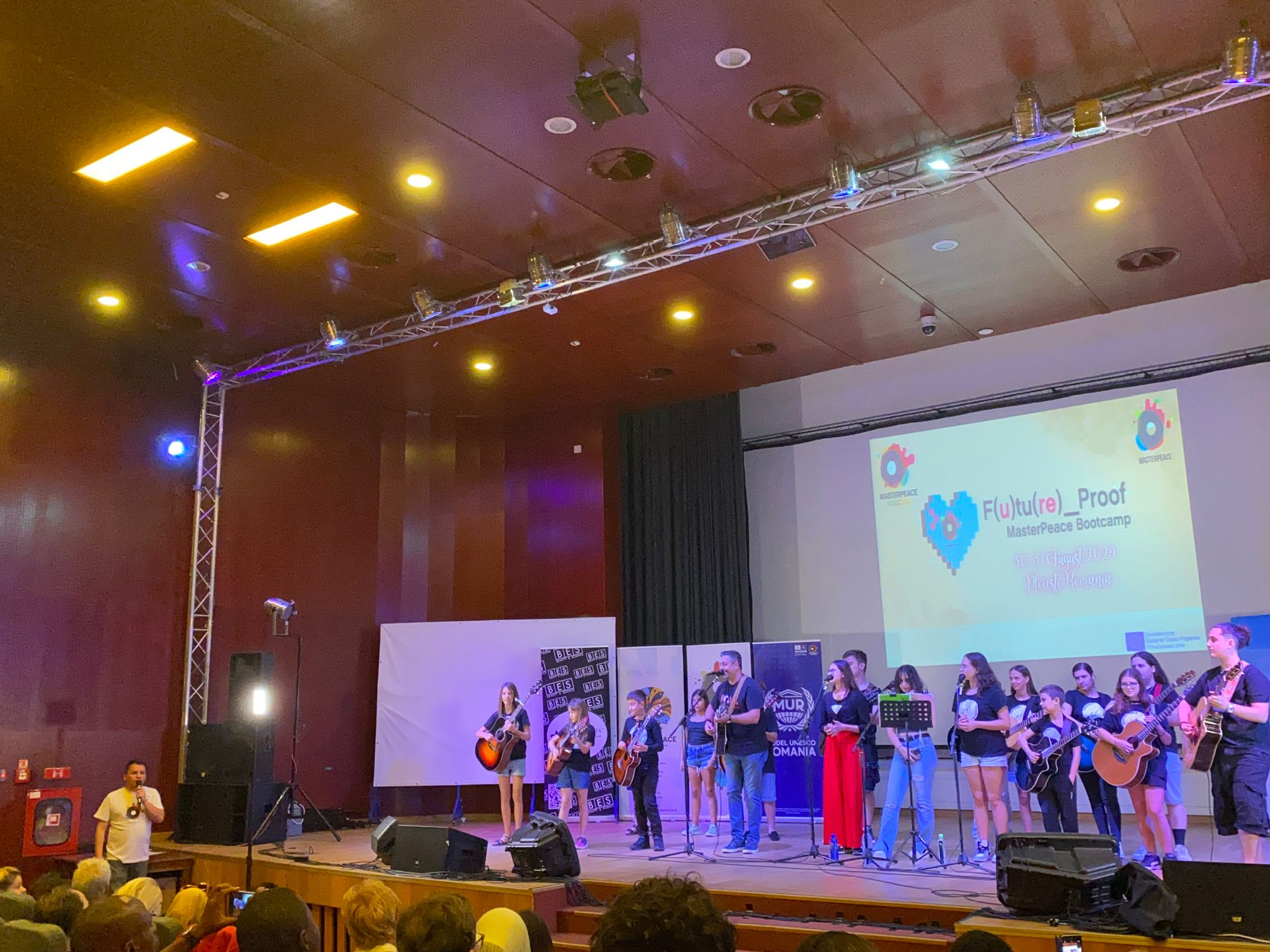 Opening and introduction moment during Model UNESCO Romania